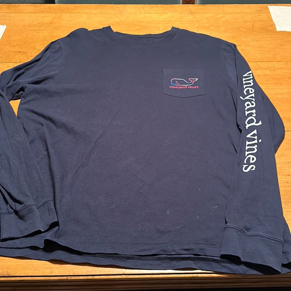Vineyard Vines size L L/ sleeve navy t- shirt.  Like new condition.  Worn once.
